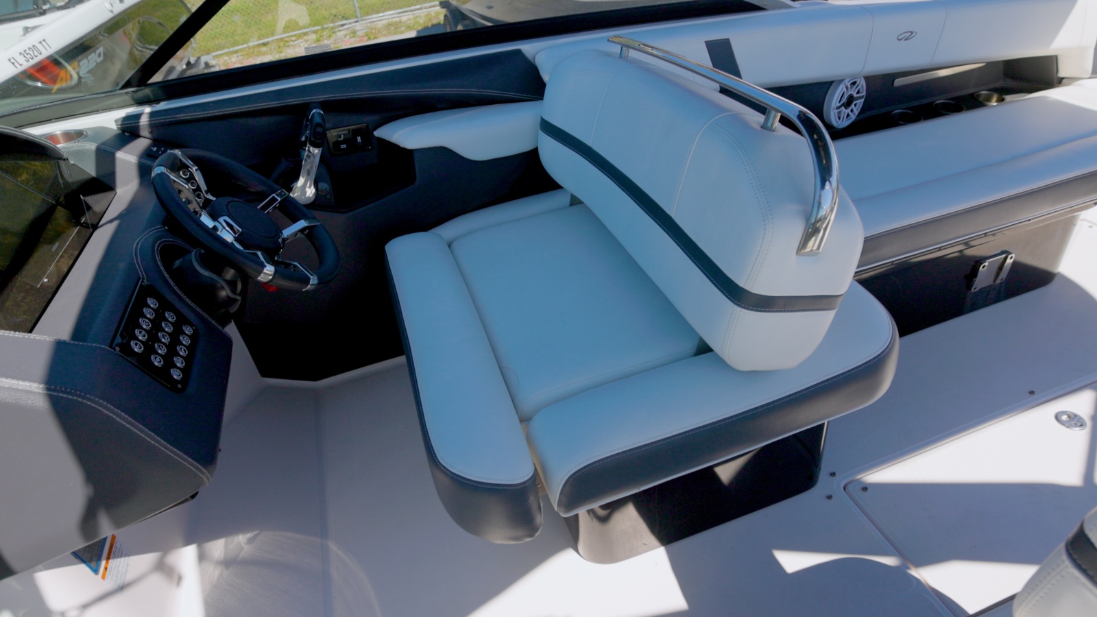 2017 Regal 29 OBX