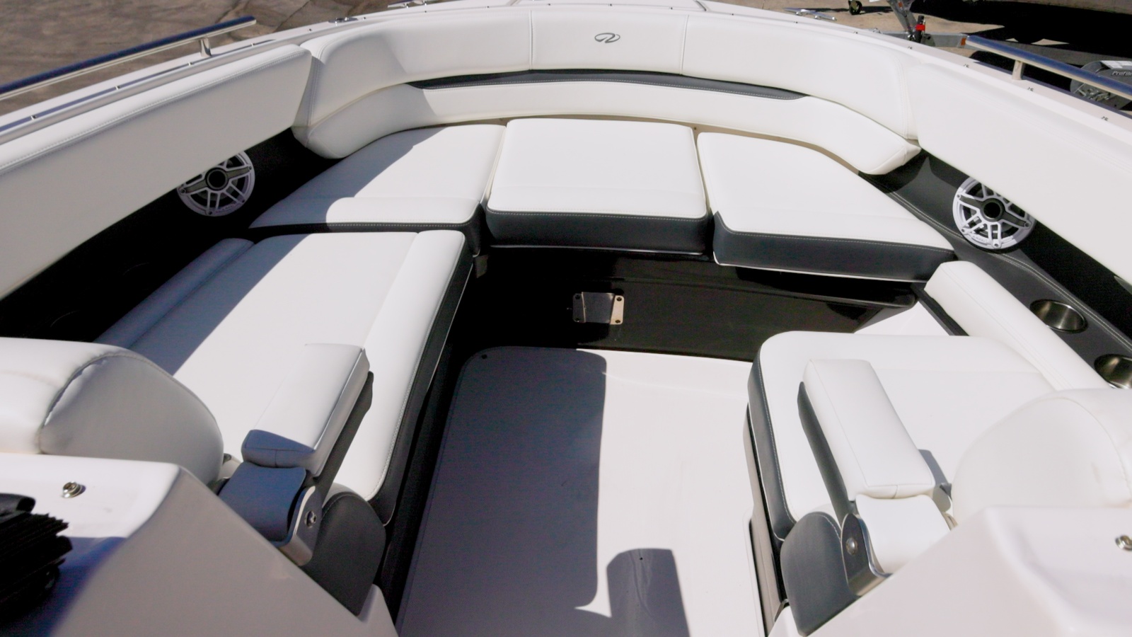 2017 Regal 29 OBX