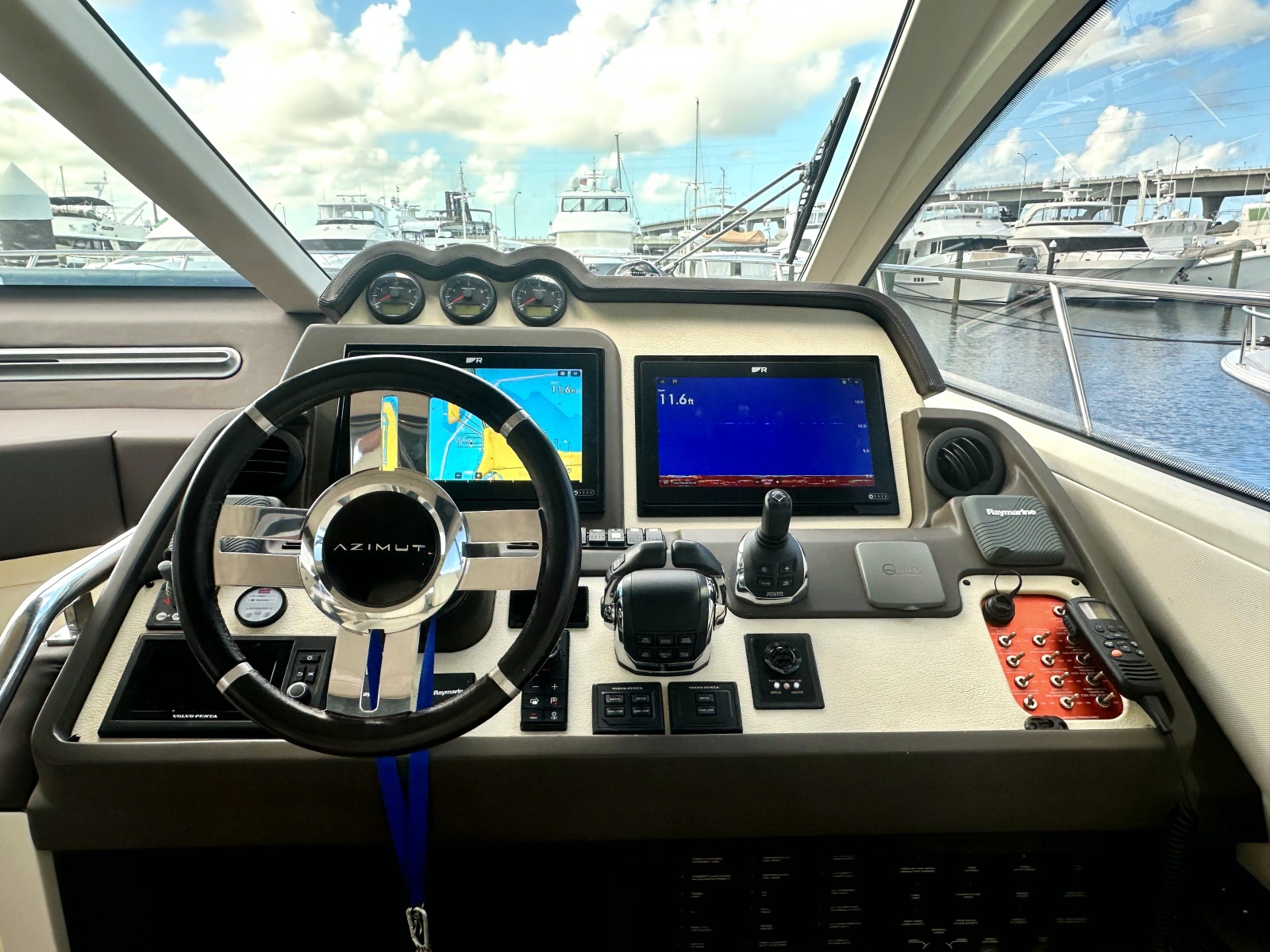 2015 Azimut 55S