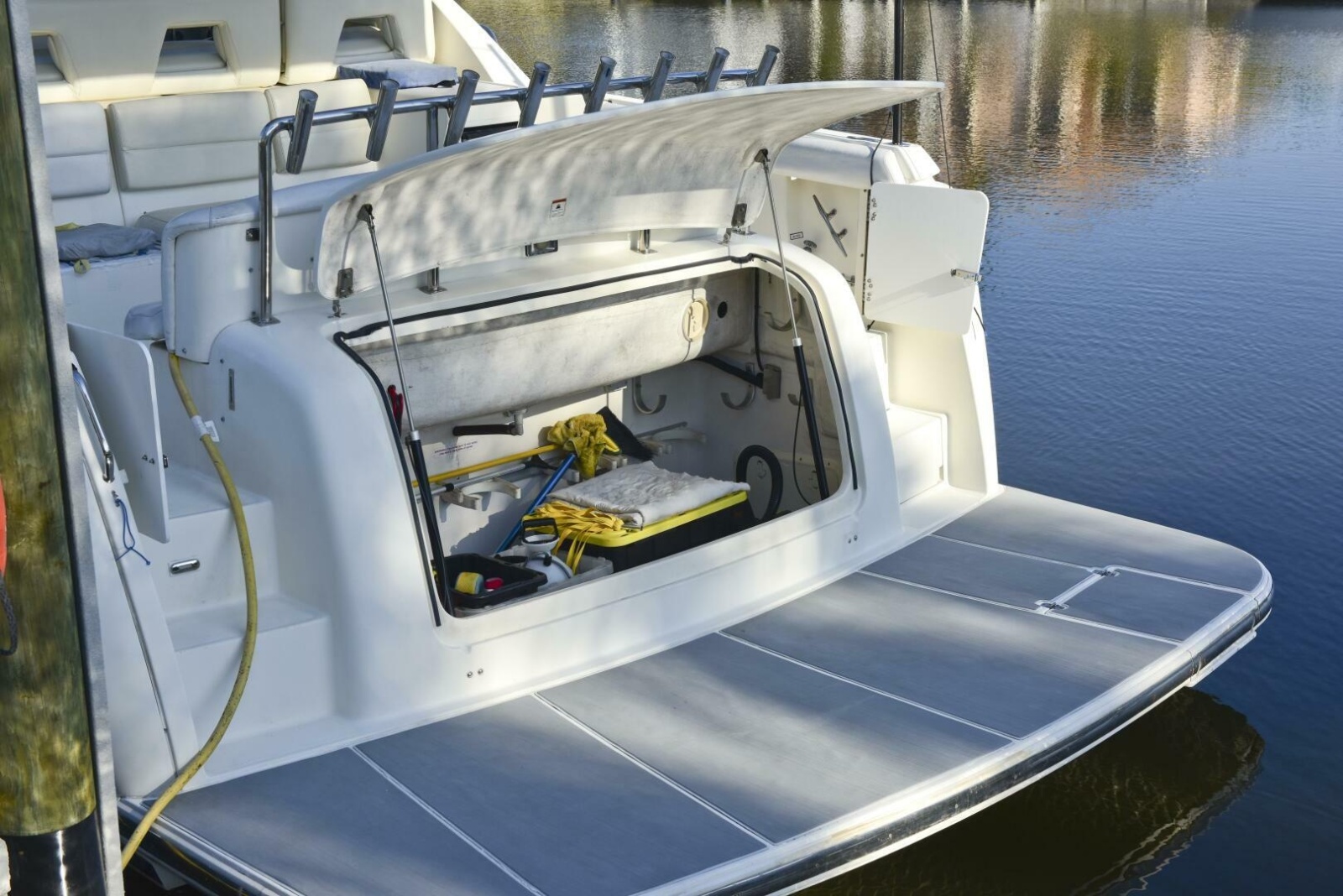 1995 Tiara Yachts 4000