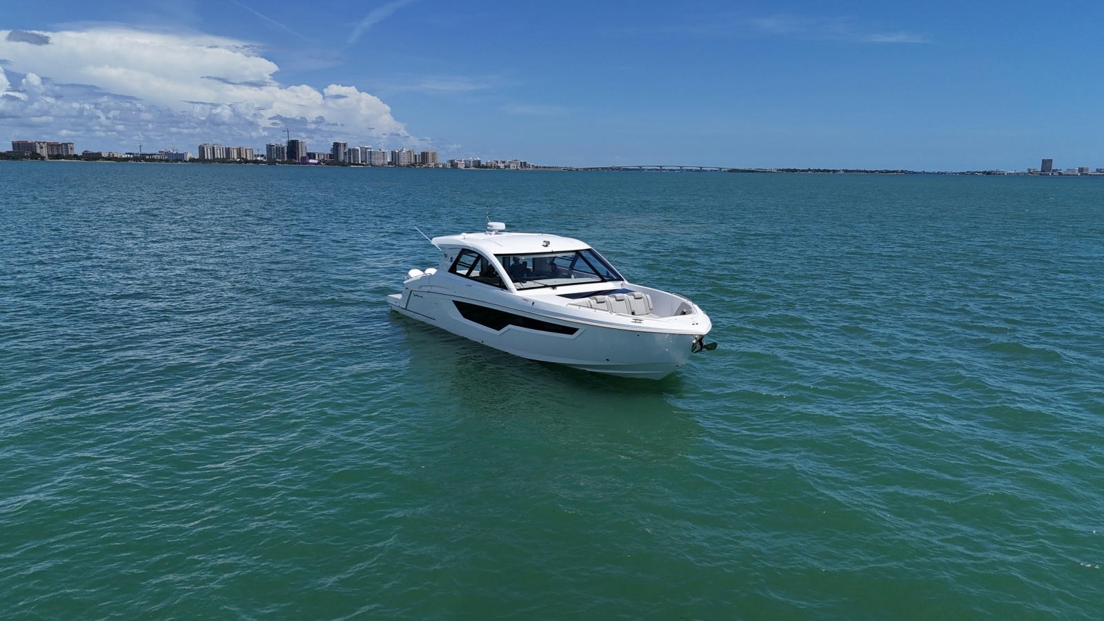 50ft Cruisers Yachts Yacht For Sale