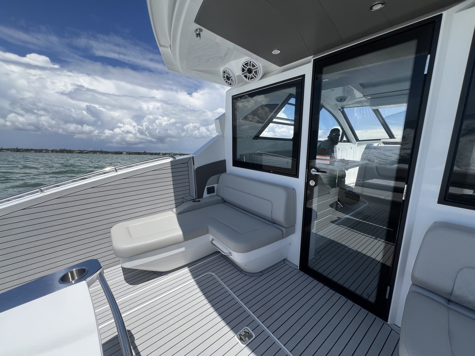 50ft Cruisers Yachts Yacht For Sale