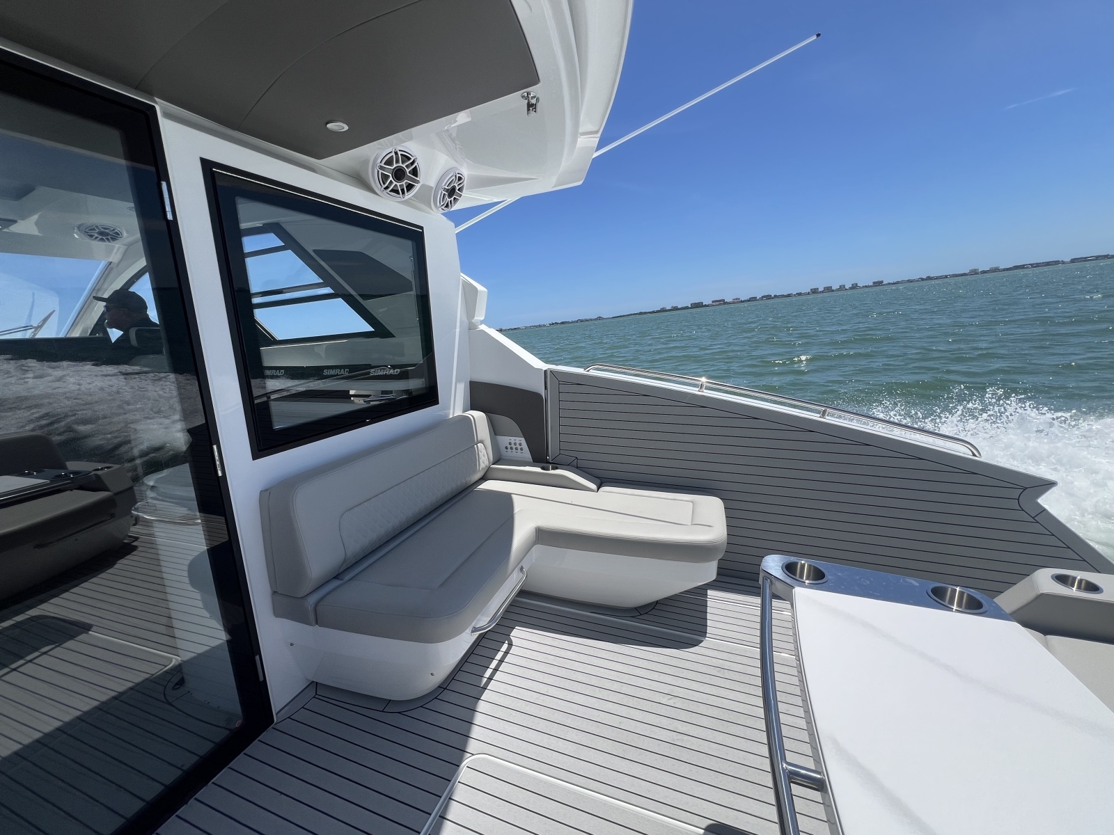 50ft Cruisers Yachts Yacht For Sale