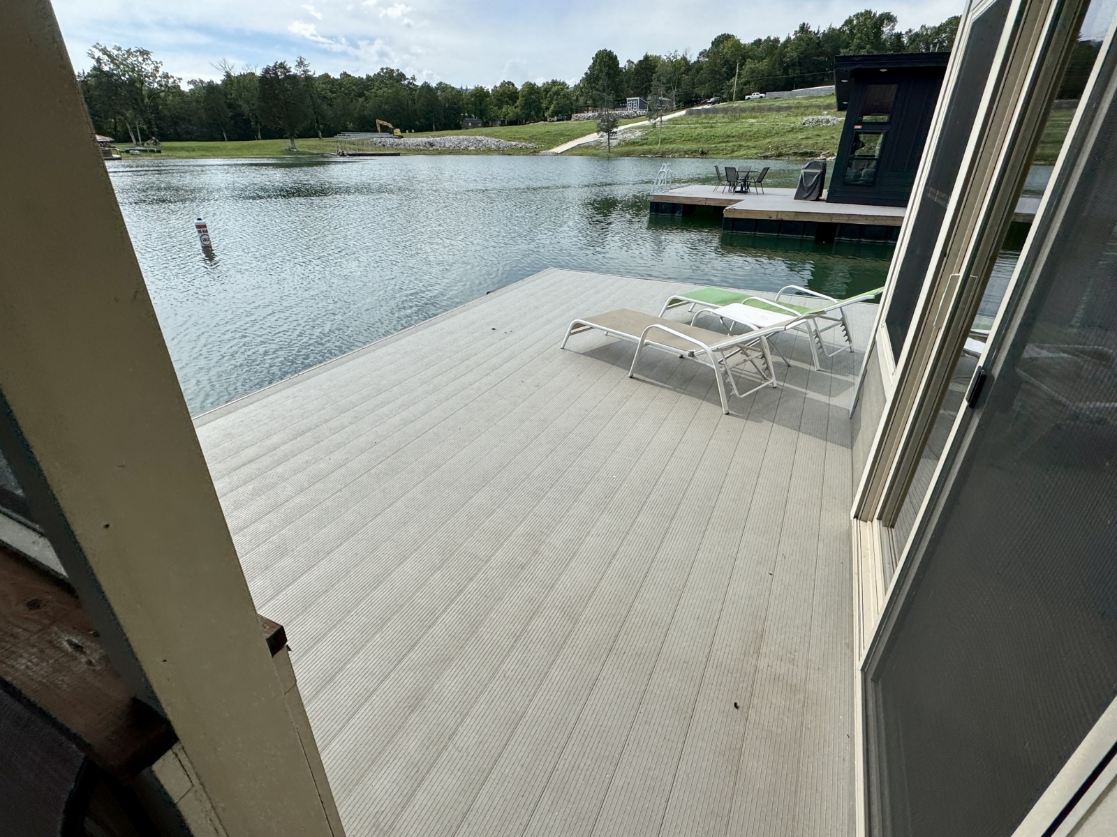 2010 Custom Floating Cabin - Approx 1340sqft