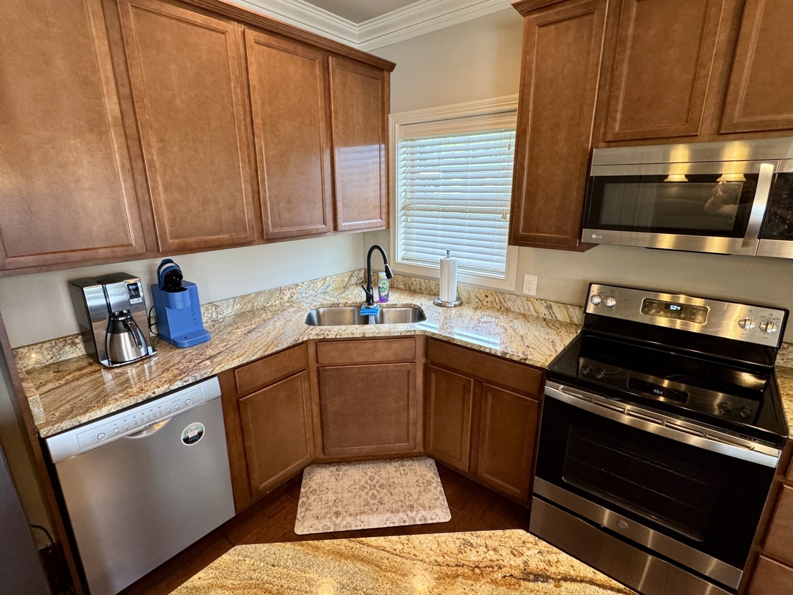 2010 Custom Floating Cabin - Approx 1340sqft