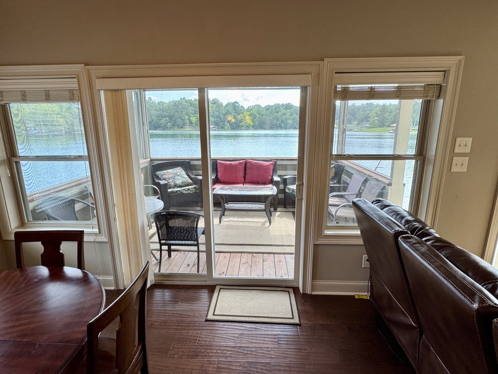 2010 Custom Floating Cabin - Approx 1340sqft