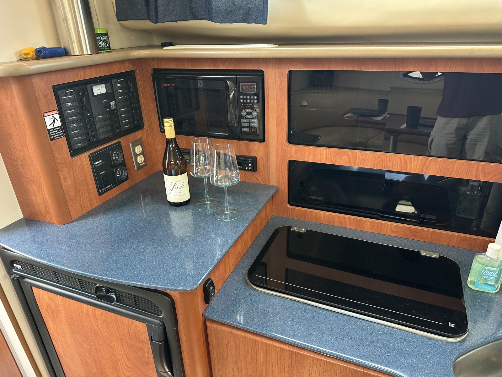 2006 Bayliner 305