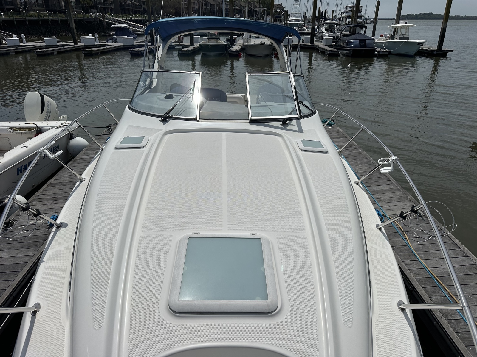 2006 Bayliner 305