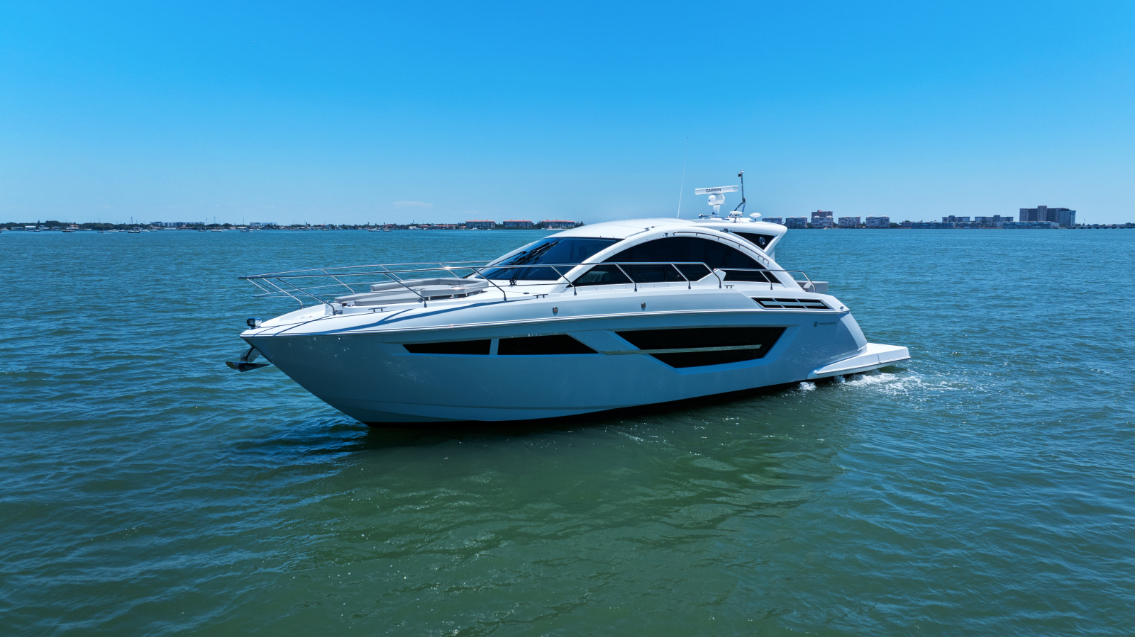 2025 Cruisers Yachts 50 Cantius