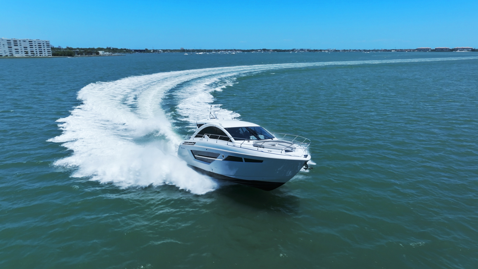 2025 Cruisers Yachts 50 Cantius