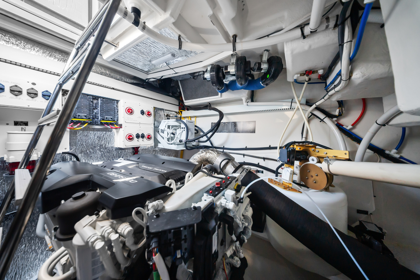 2025 Cruisers Yachts 50 Cantius