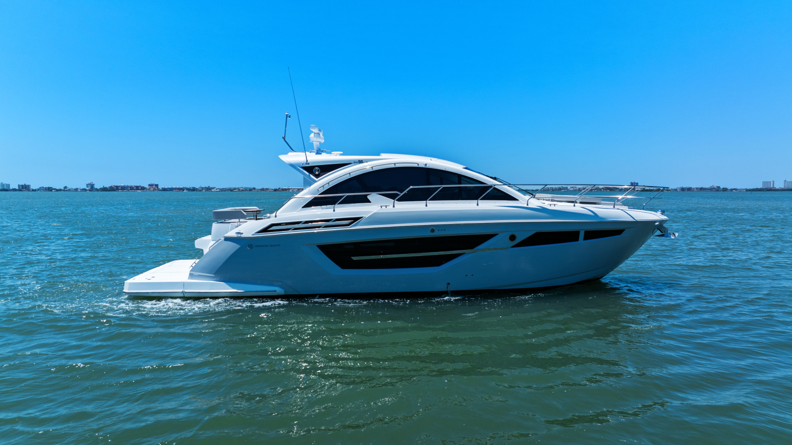 50' 2025 Cruisers Yachts 50 Cantius