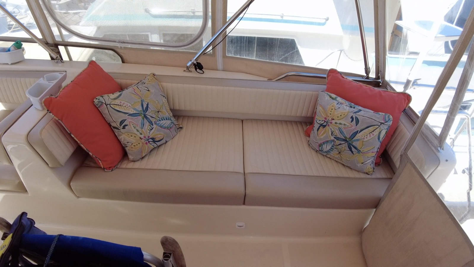 40' 2004 Mainship 400 Trawler