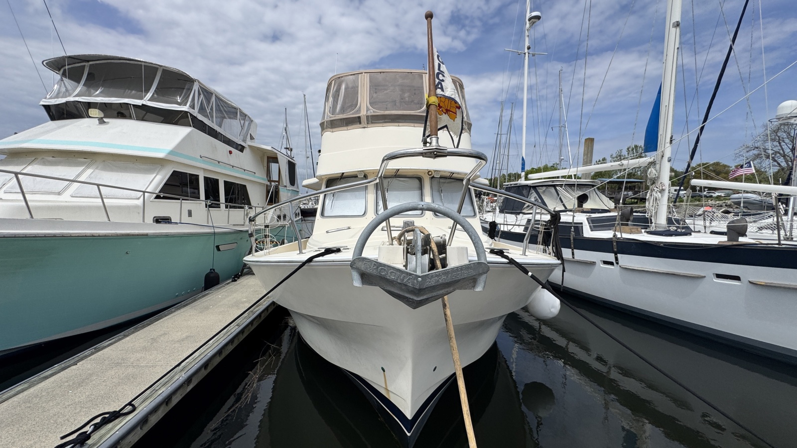 40' 2004 Mainship 400 Trawler