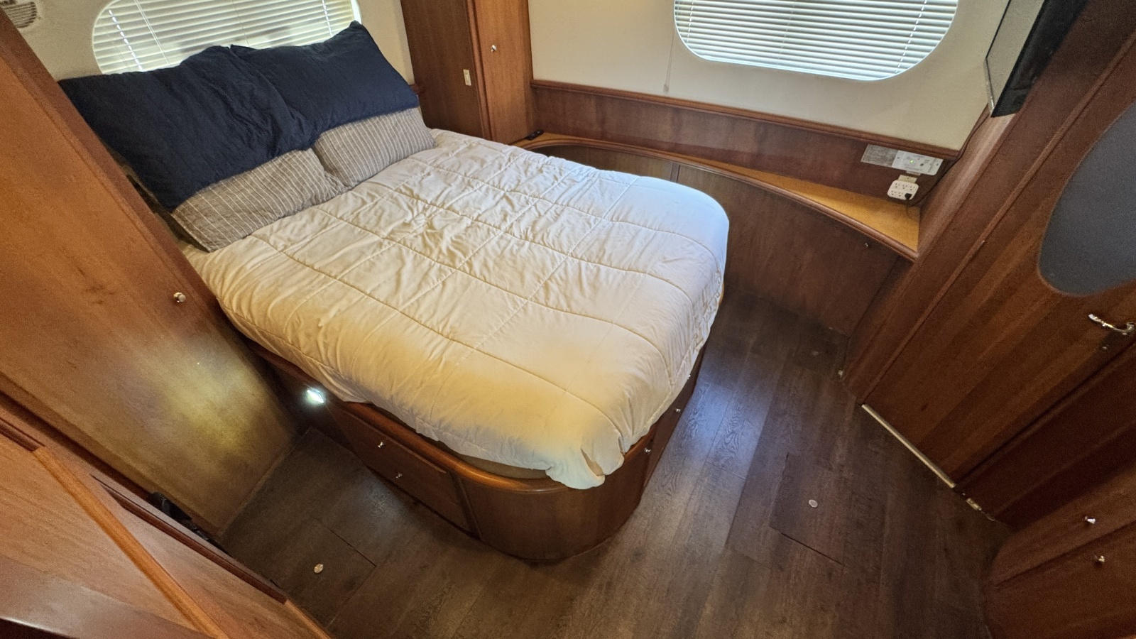 Aft Owner's Suite