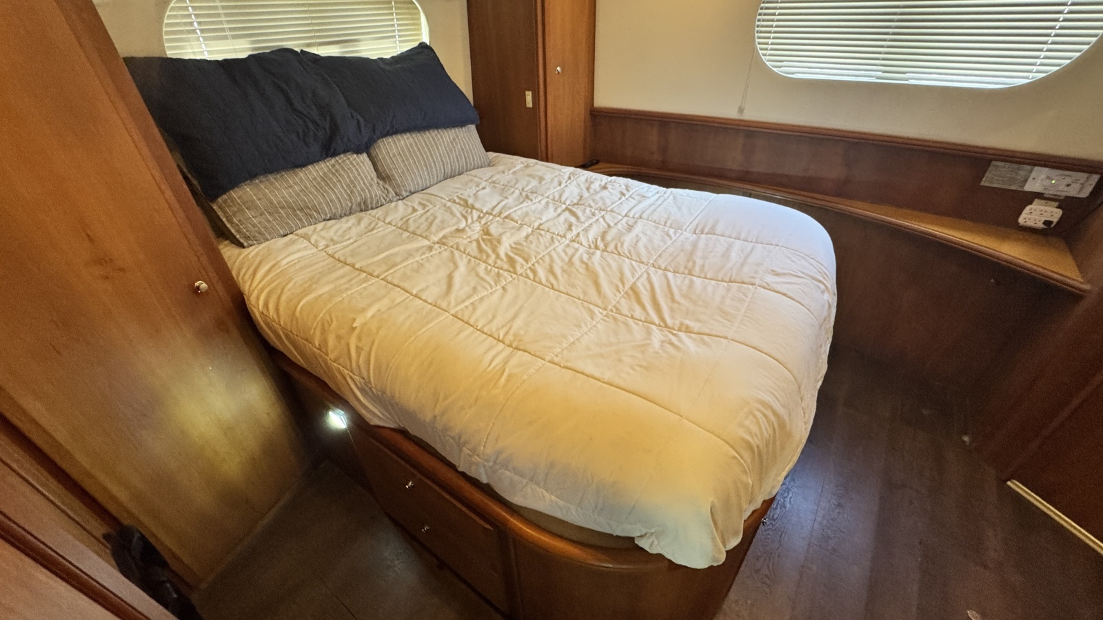Aft Owner's Suite