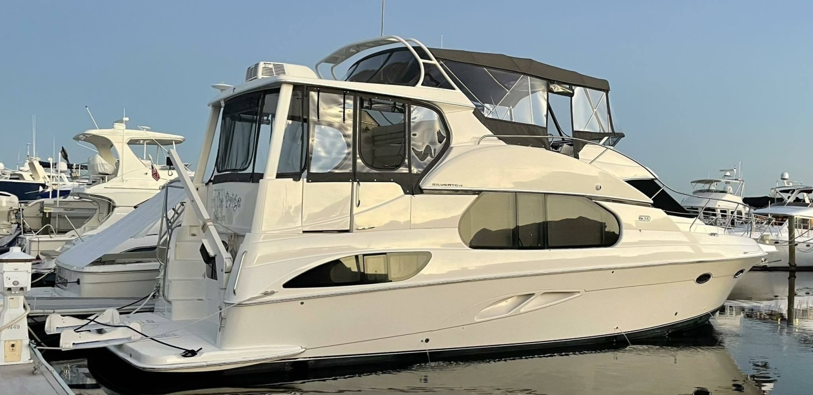 2003 Silverton 43 Motor Yacht