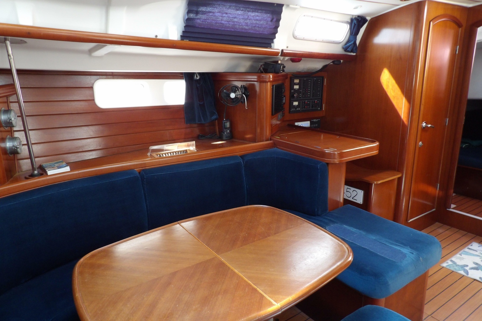 2002 Beneteau 473