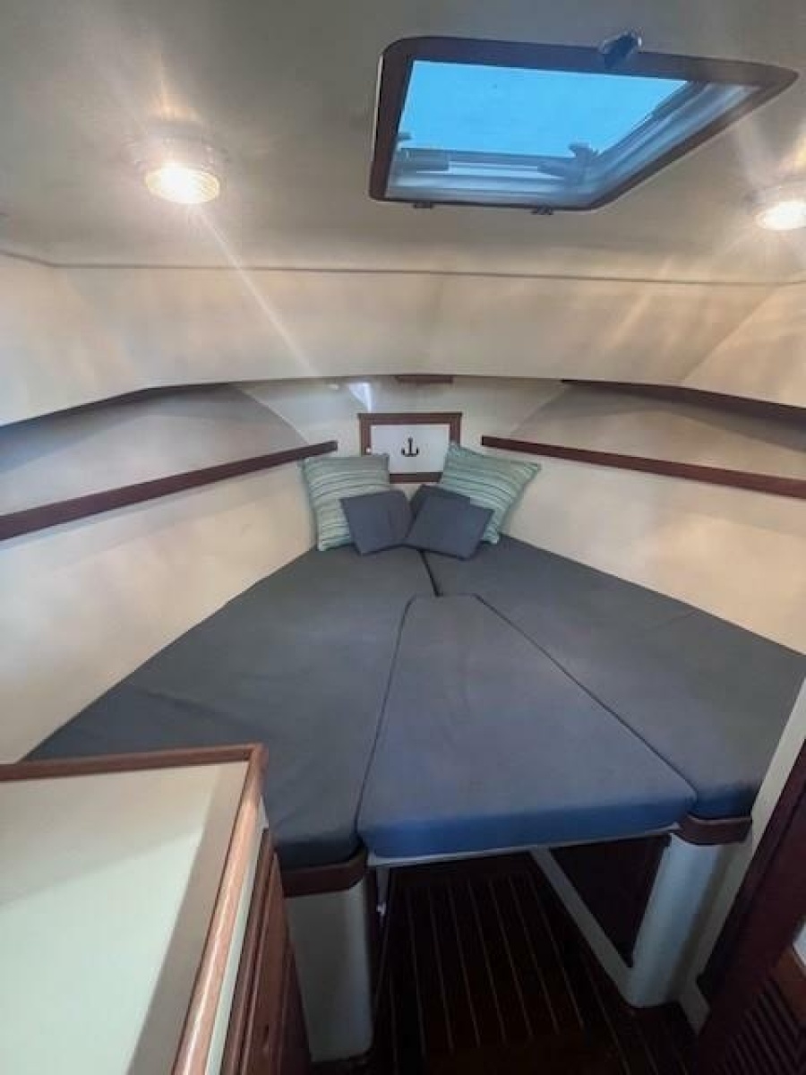 1989 Blue Seas Out Island Explorer