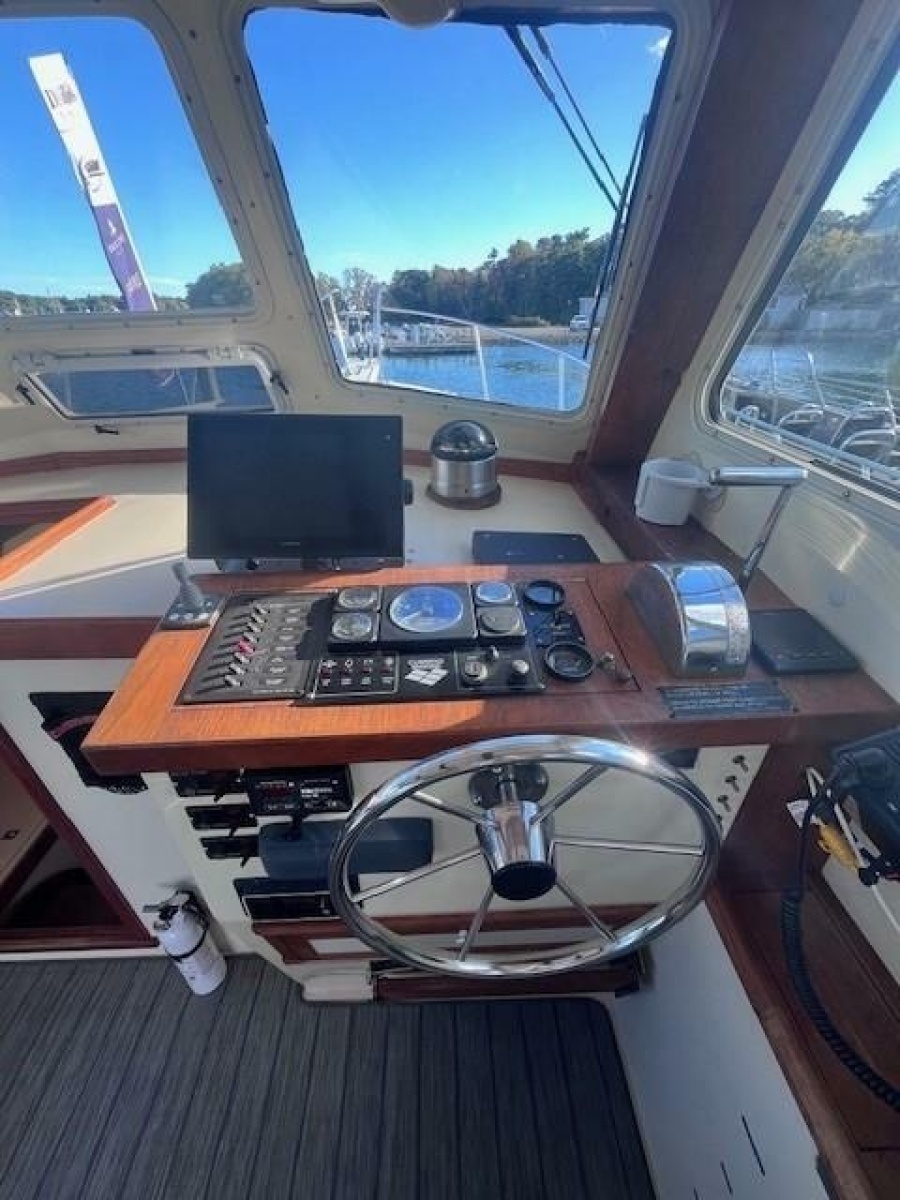 1989 Blue Seas Out Island Explorer