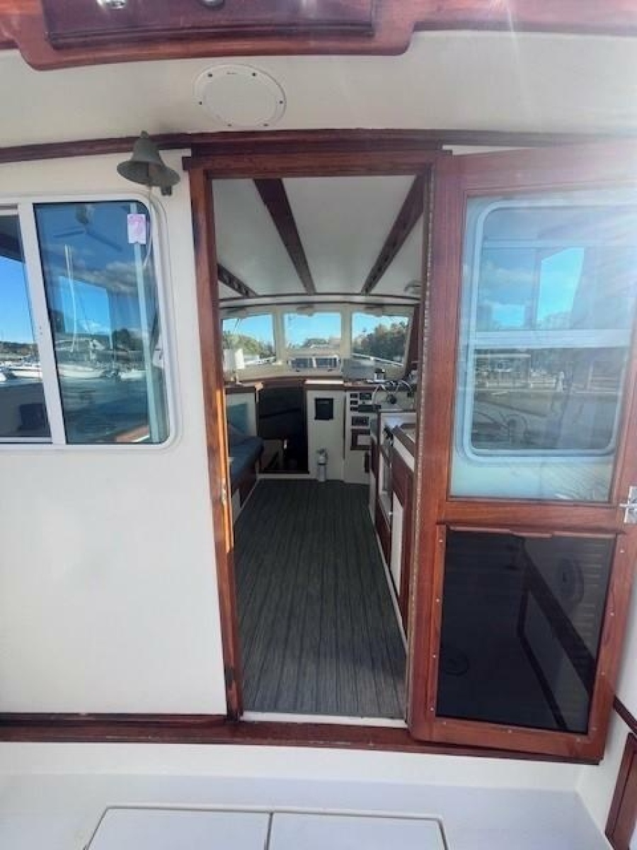 1989 Blue Seas Out Island Explorer