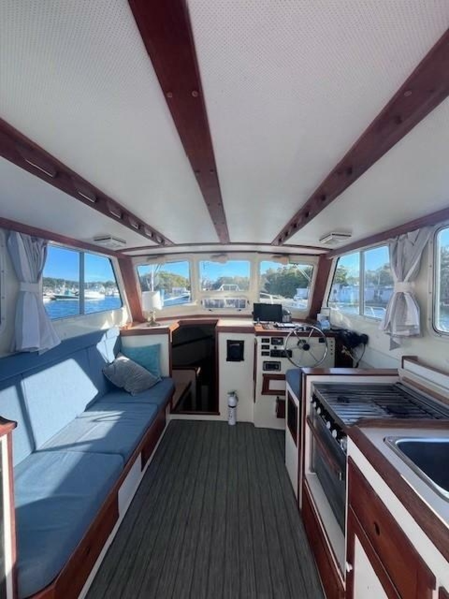 1989 Blue Seas Out Island Explorer
