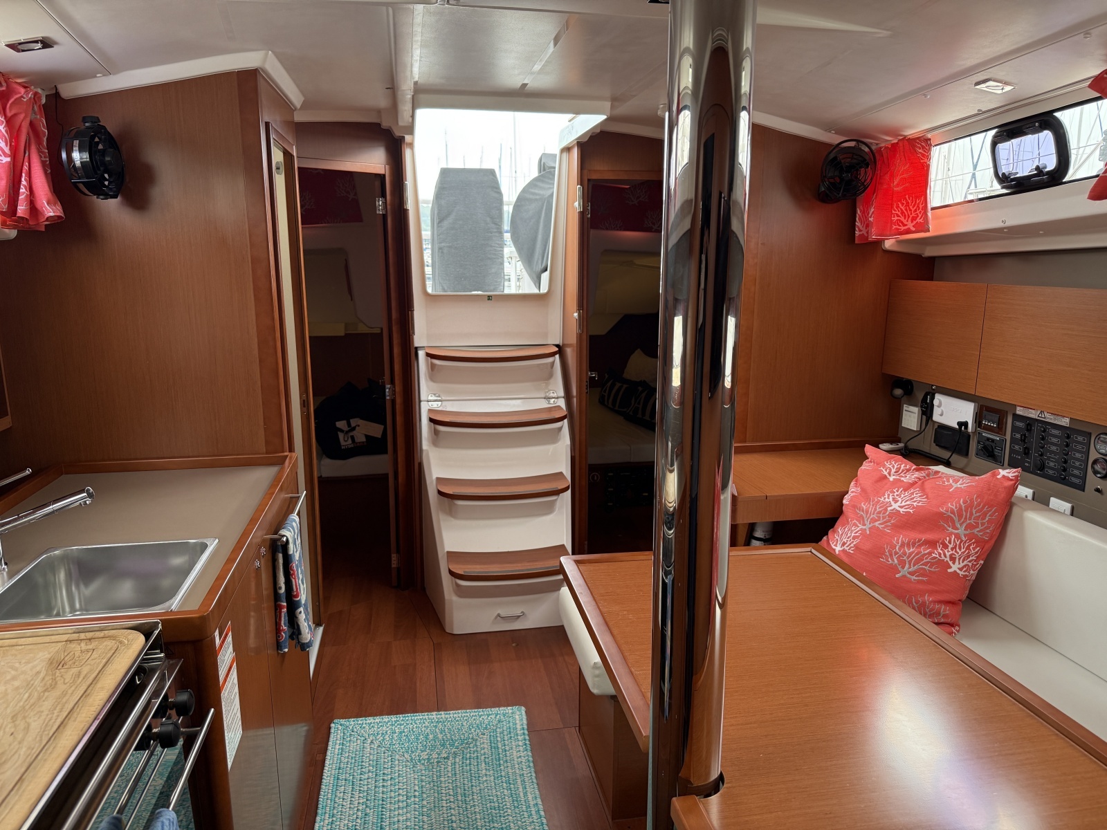2016 Beneteau Oceanis