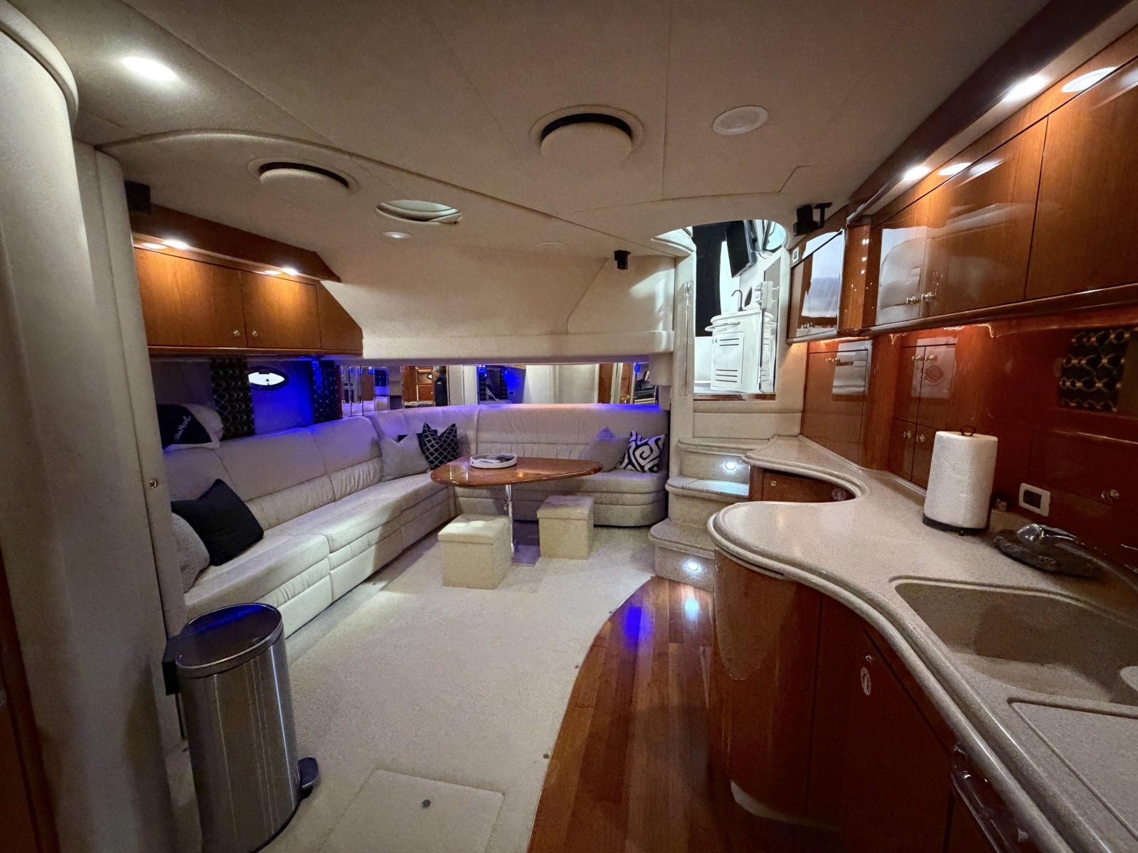 2001 Sea Ray 510 Sundancer 800 CAT