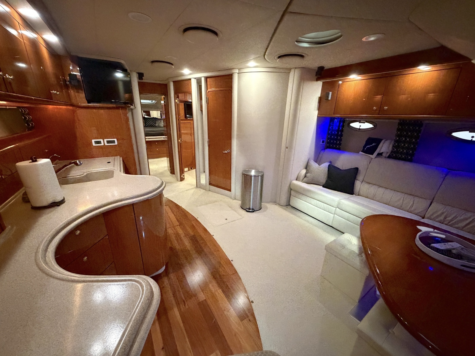 2001 Sea Ray 510 Sundancer 800 CAT