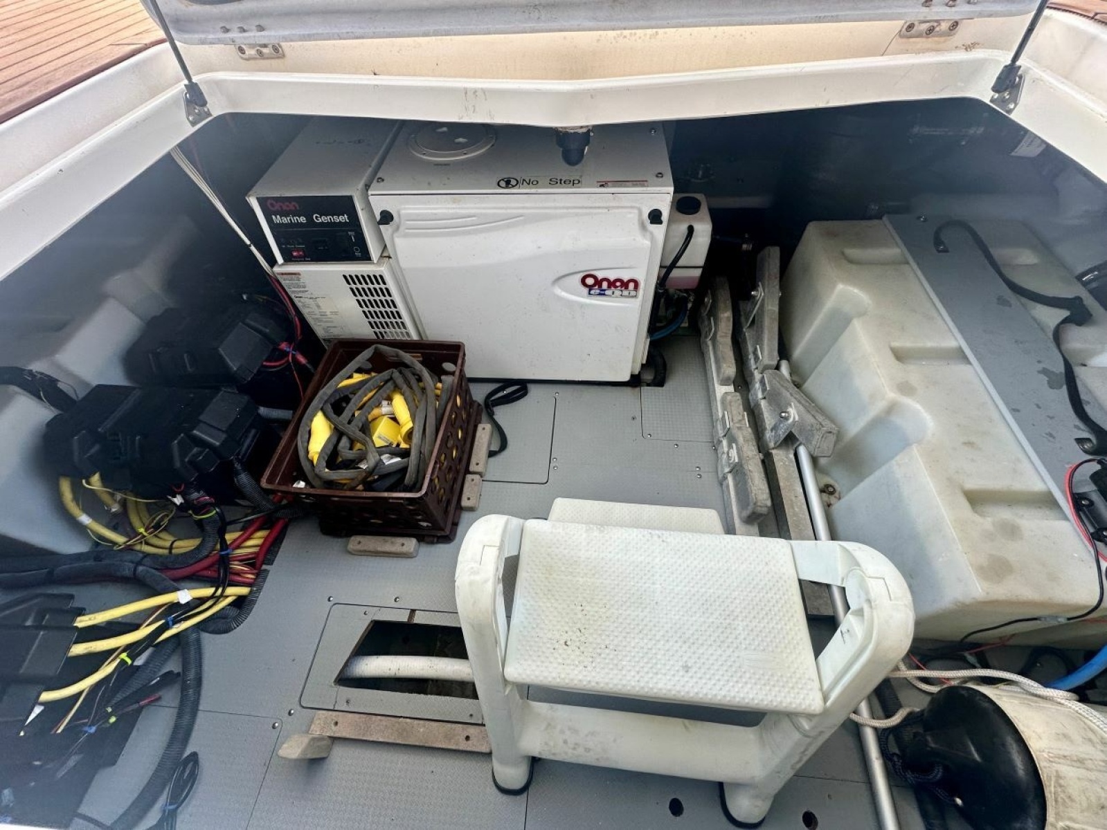 2007 Meridian 391 Motor Yacht