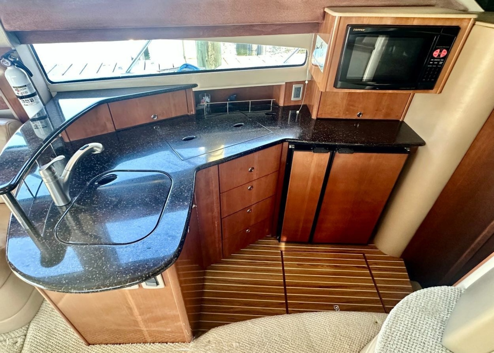 2007 Meridian 391 Motor Yacht