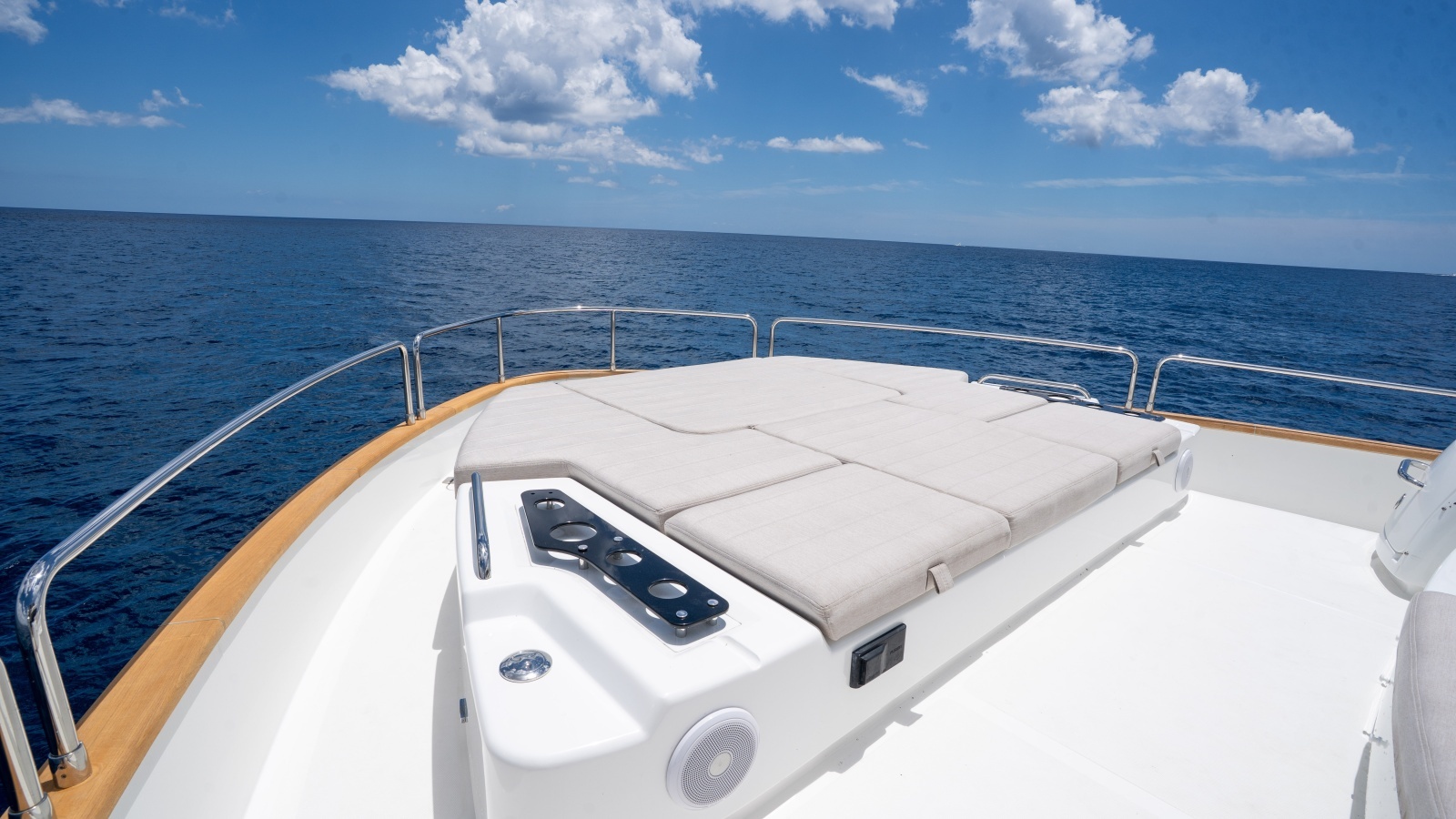 2025 Sirena 58