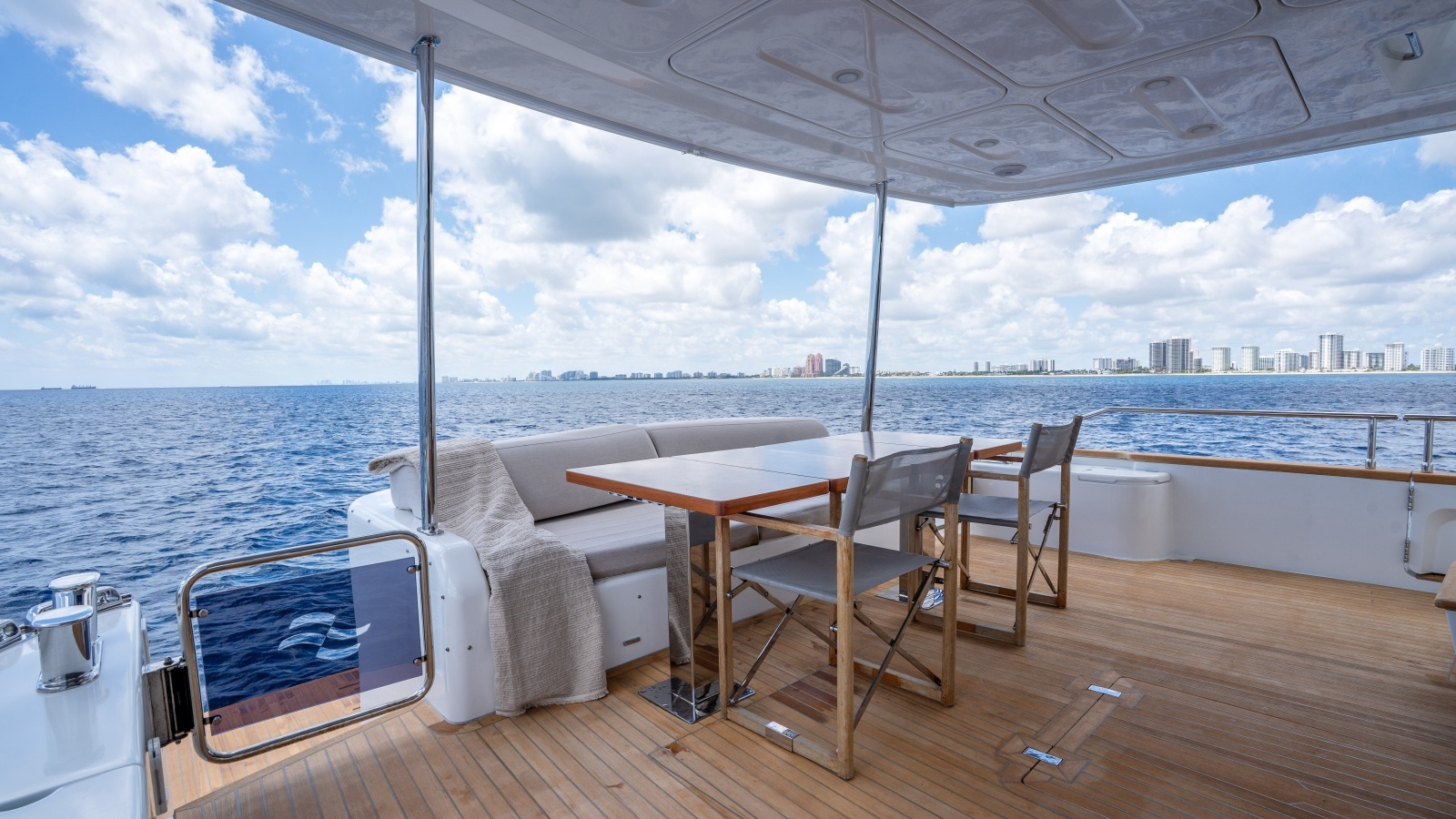 2025 Sirena 58