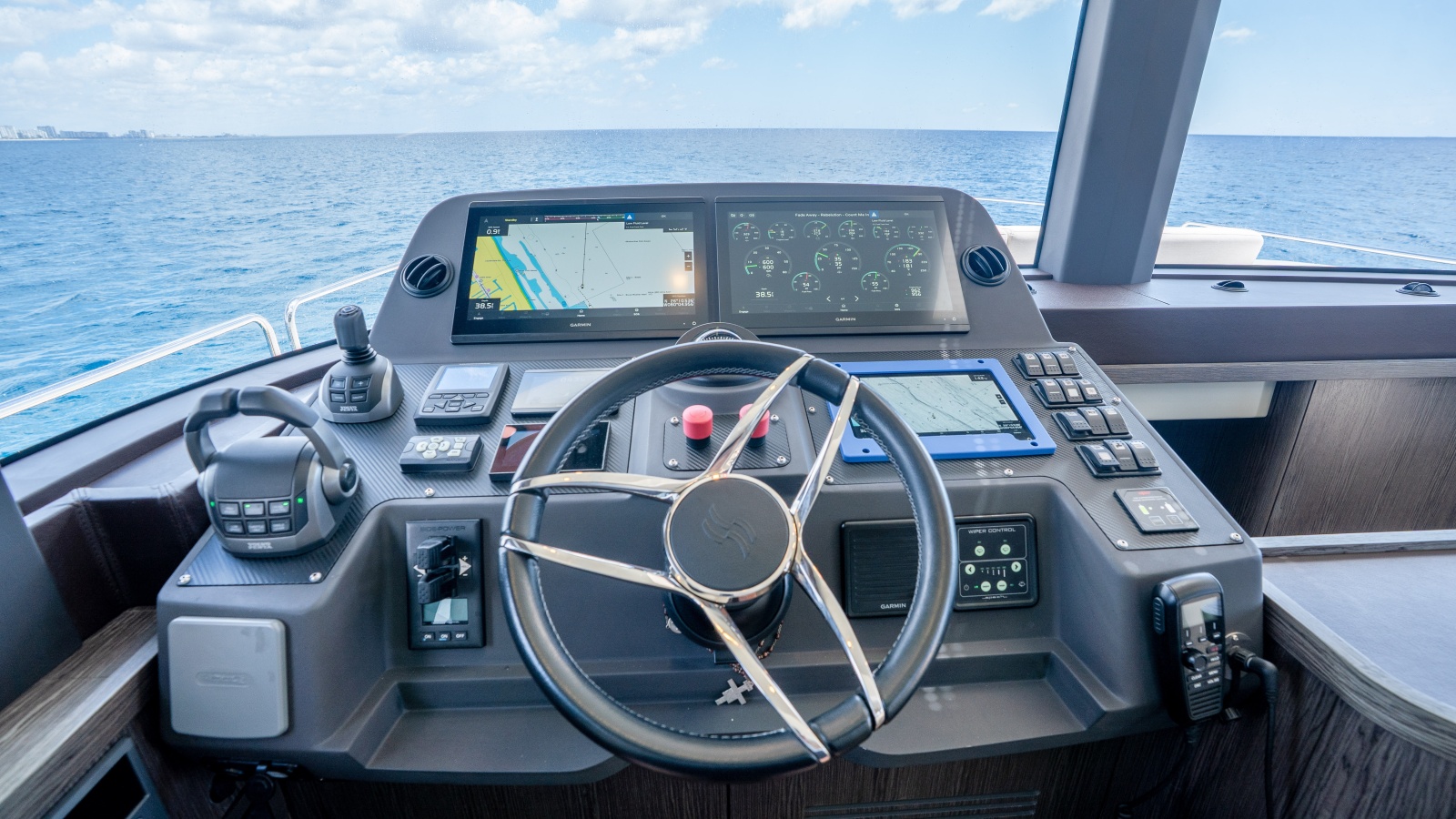 2025 Sirena 58