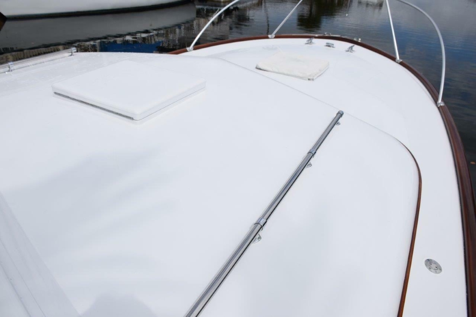Forward Trunk Cabin And Hoop Bow Rail