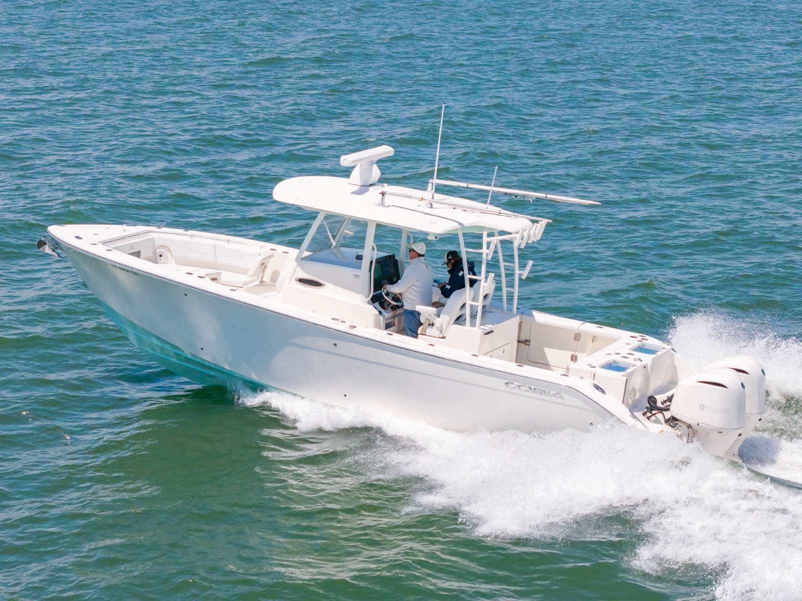 32 Cobia 2020 Hank 02