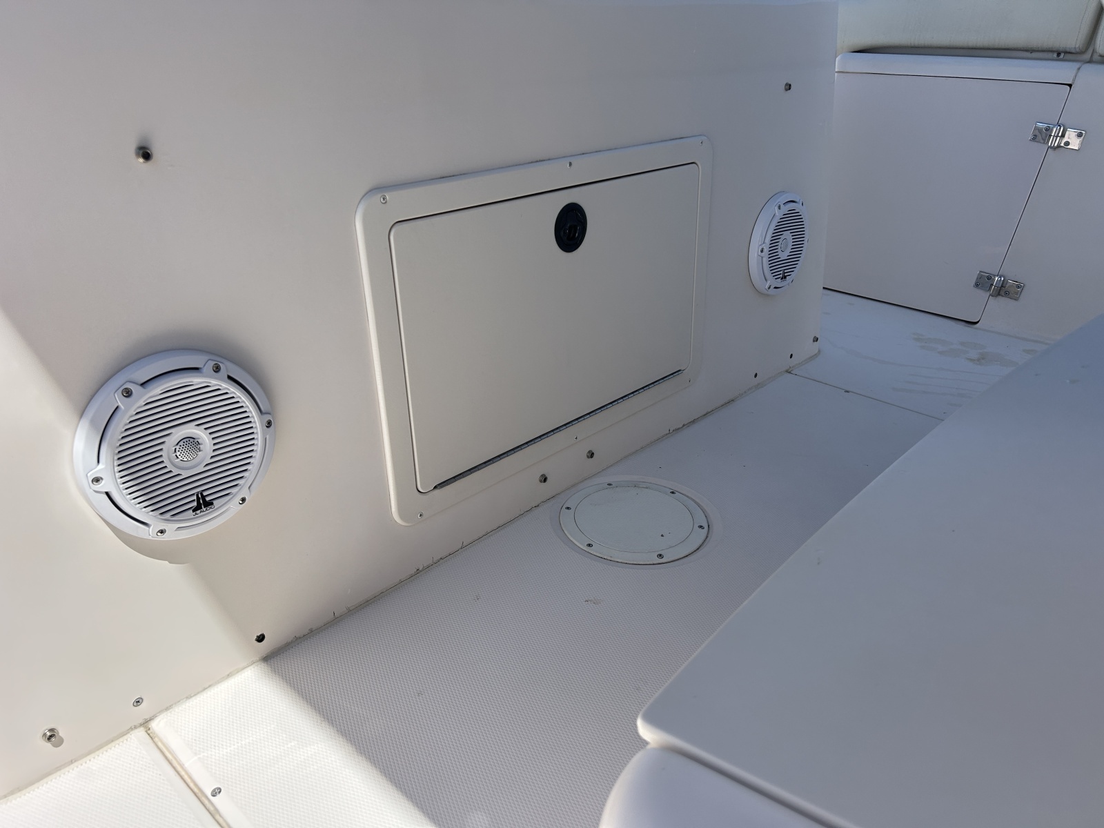 30ft Grady White Yacht For Sale