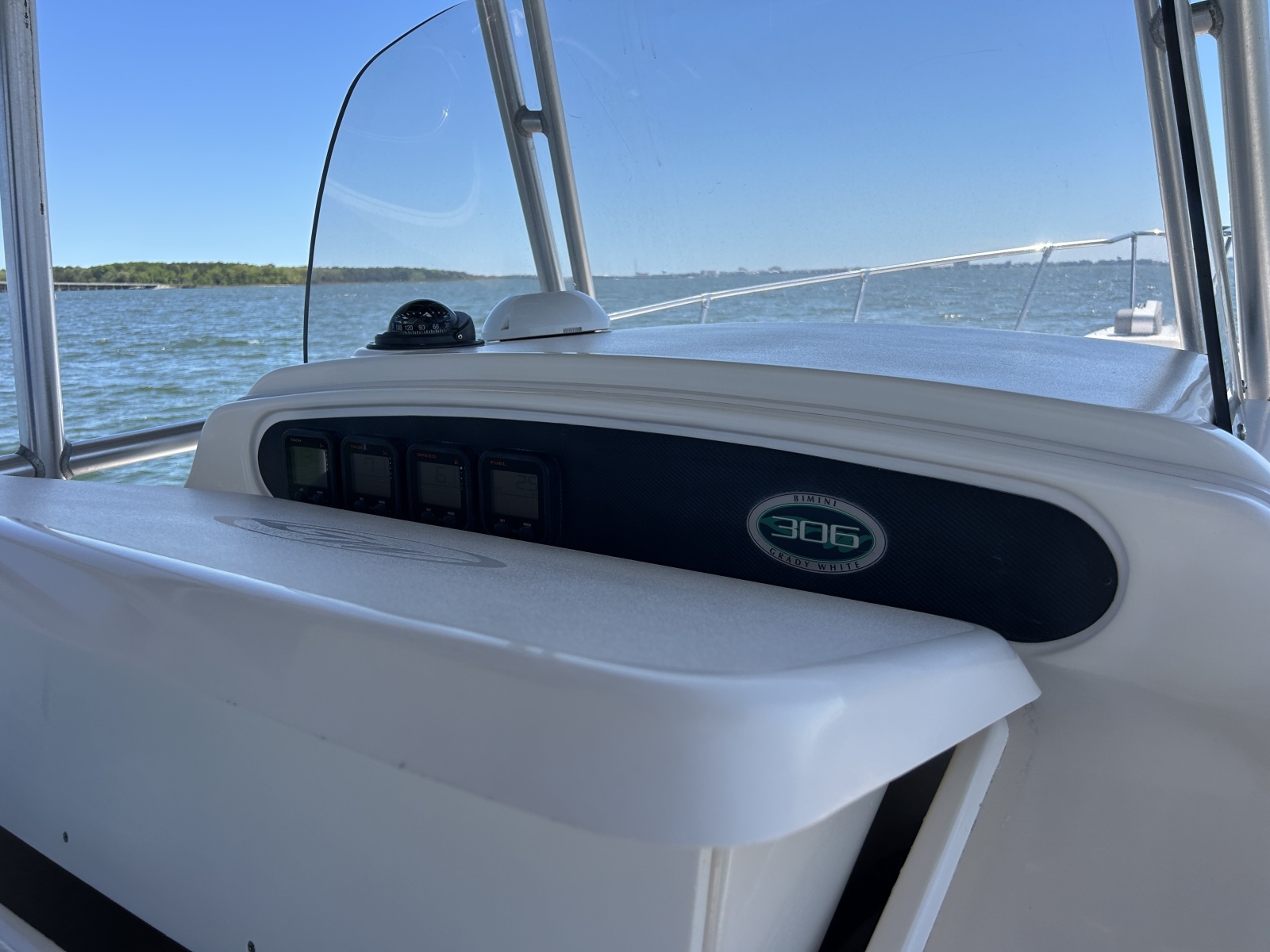 30ft Grady White Yacht For Sale