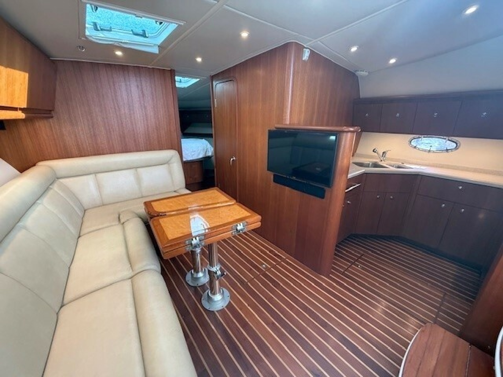 2007 Tiara Yachts 4200 Open