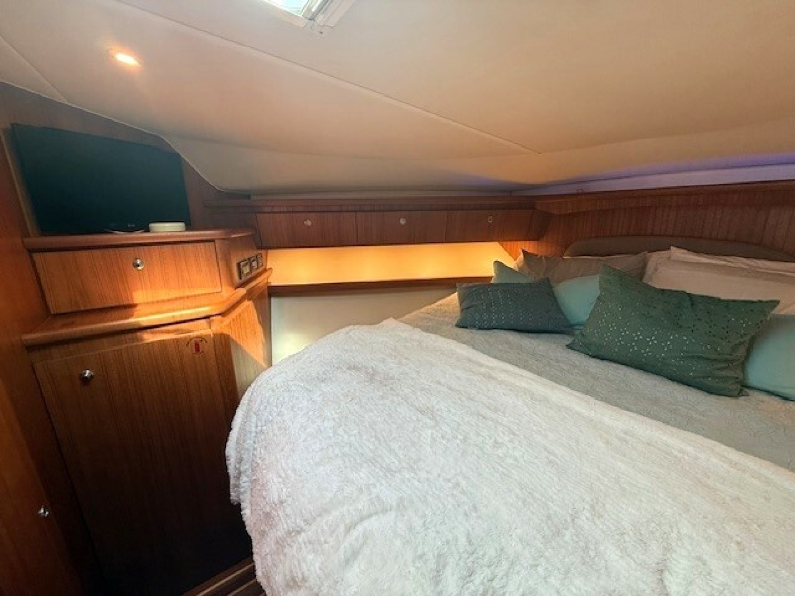 2007 Tiara Yachts 4200 Open