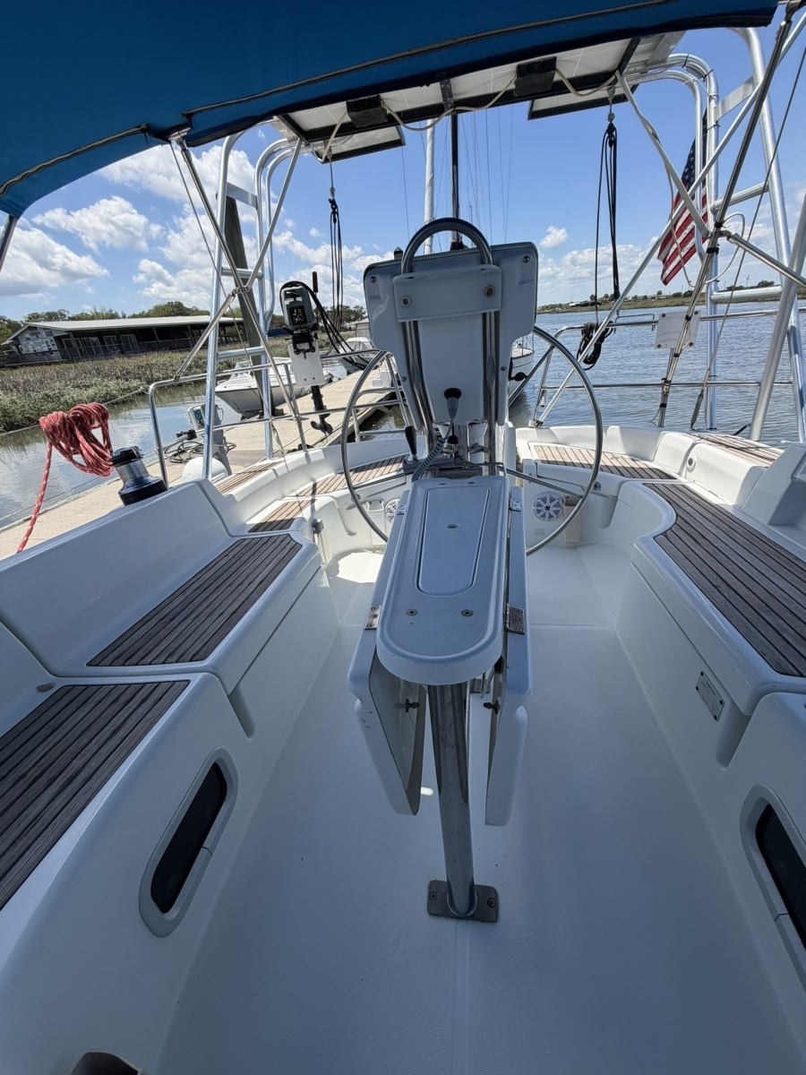 SOJOURNER 42ft Beneteau Yacht For Sale