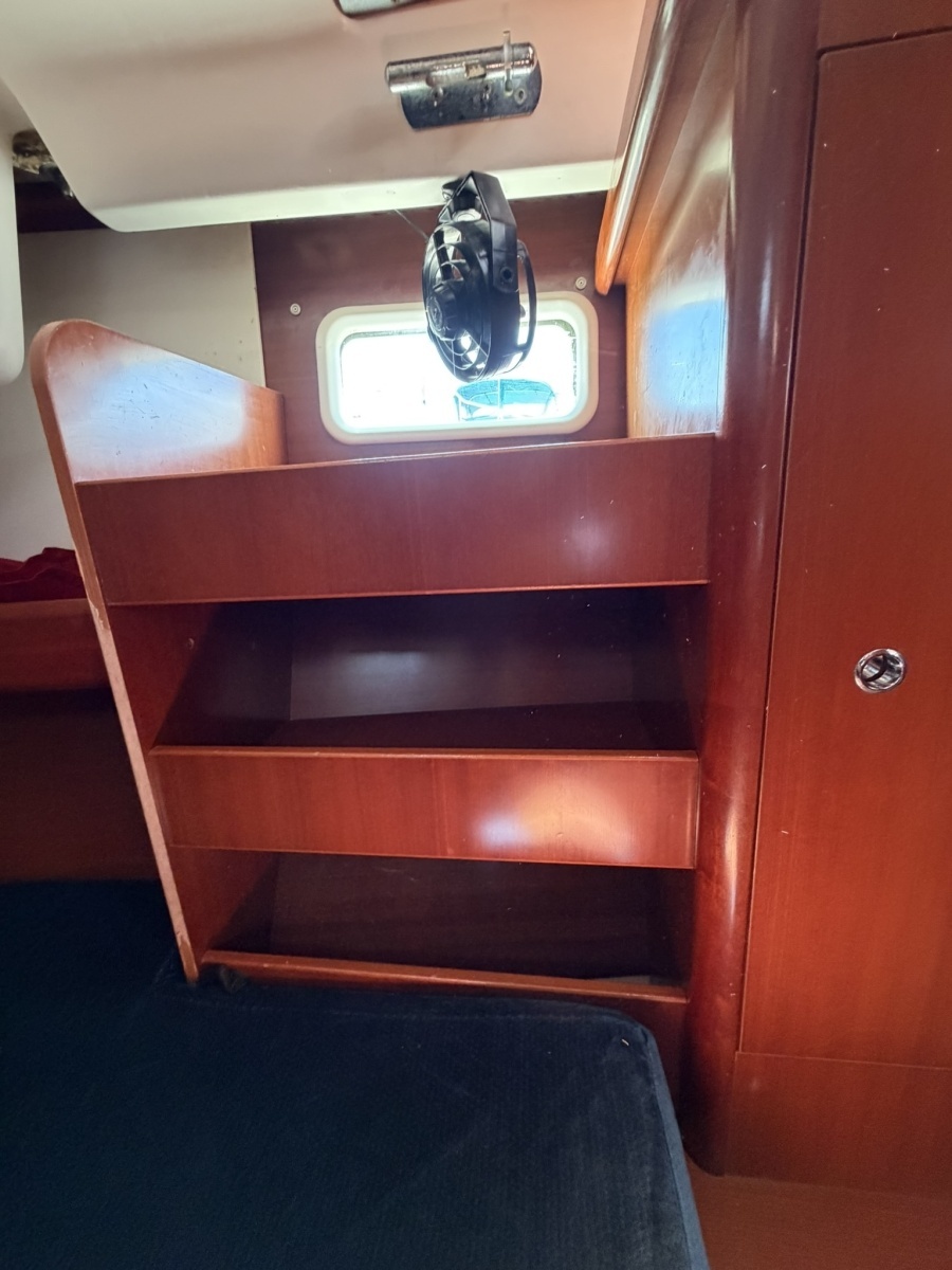 SOJOURNER 42ft Beneteau Yacht For Sale