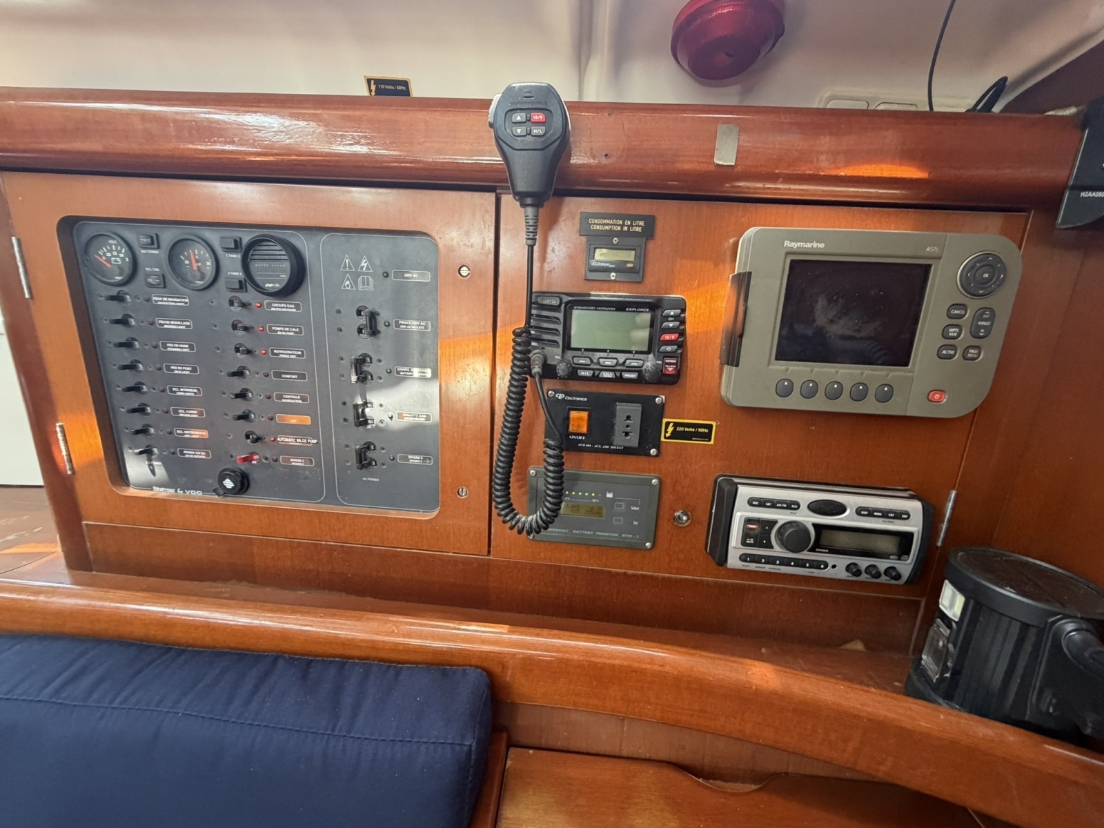 SOJOURNER 42ft Beneteau Yacht For Sale