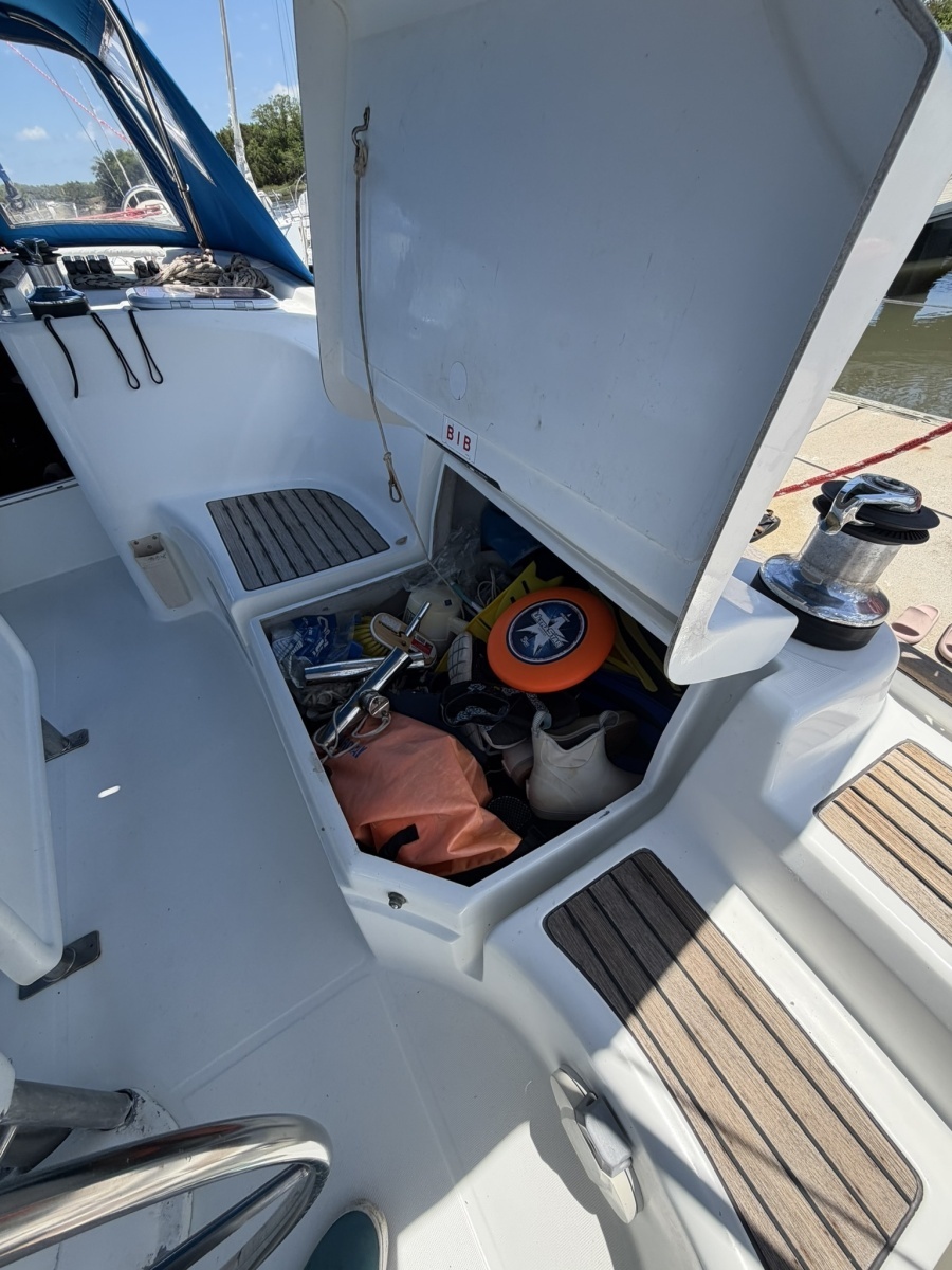 SOJOURNER 42ft Beneteau Yacht For Sale