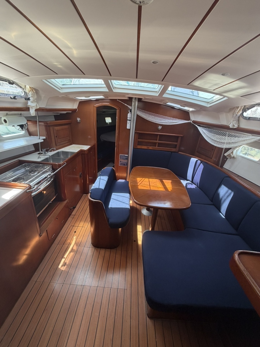 SOJOURNER 42ft Beneteau Yacht For Sale