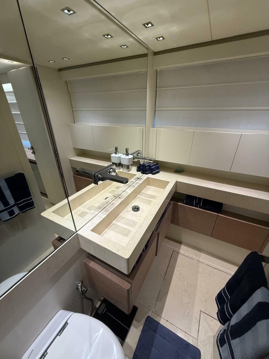 2012 Sanlorenzo SL72