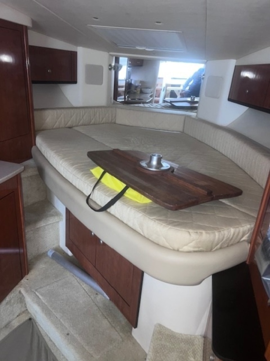 Double V Berth