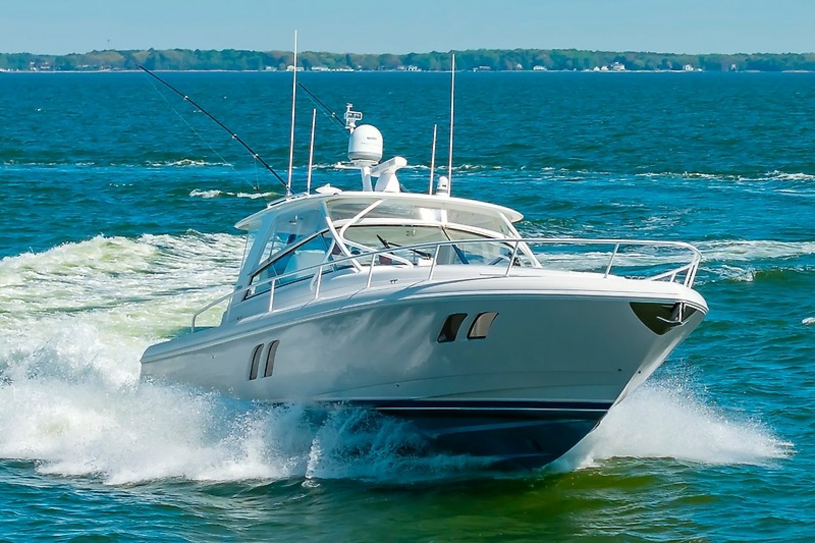2010 Intrepid 475 Sport Yacht