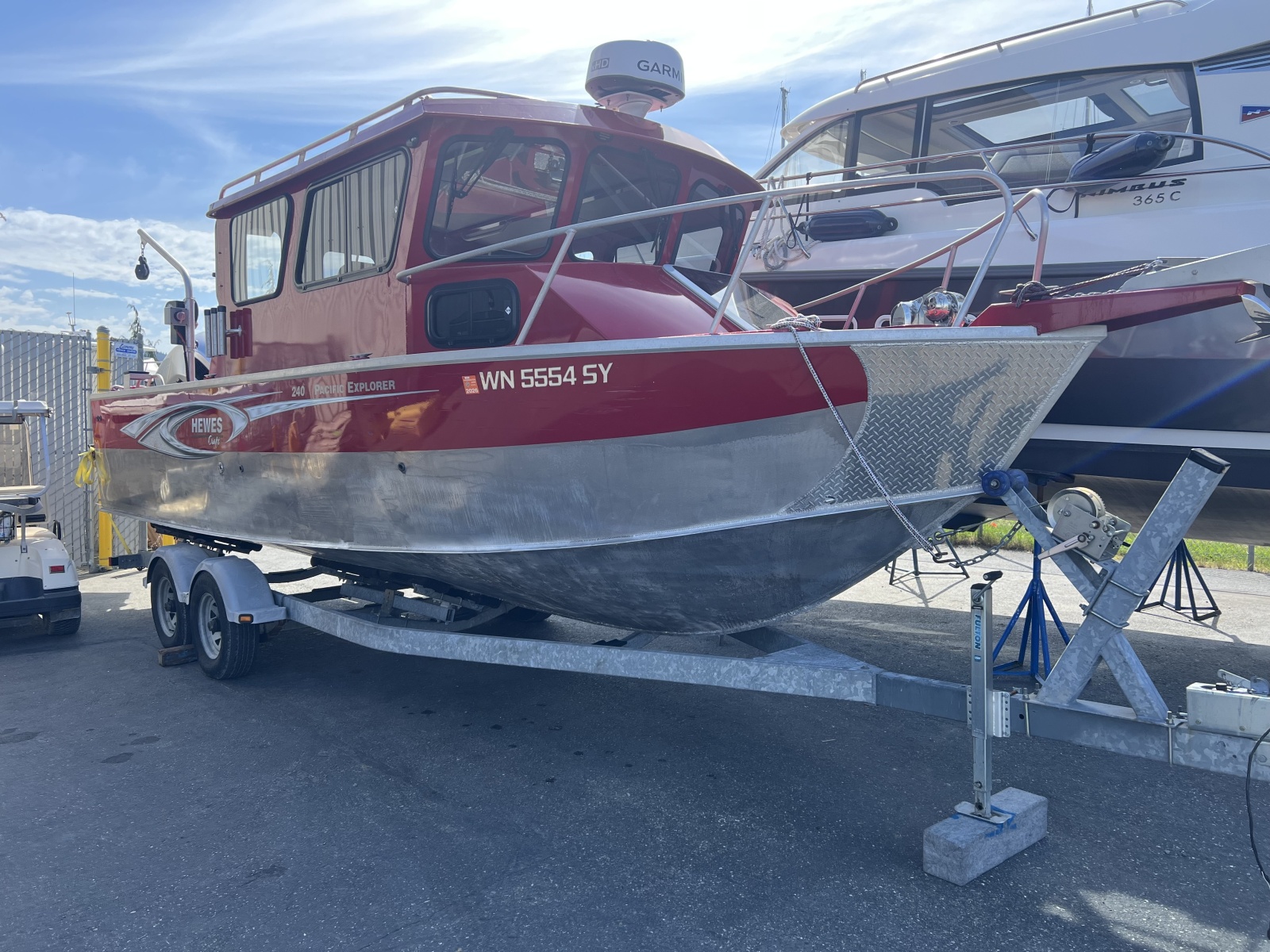 2018 Hewescraft 240 Pacific Explorer