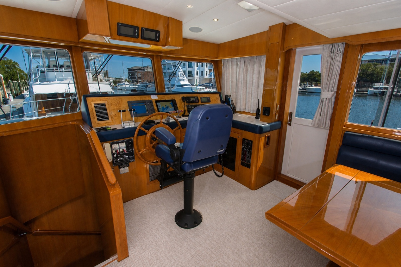 2003 Jefferson 57 Pilothouse